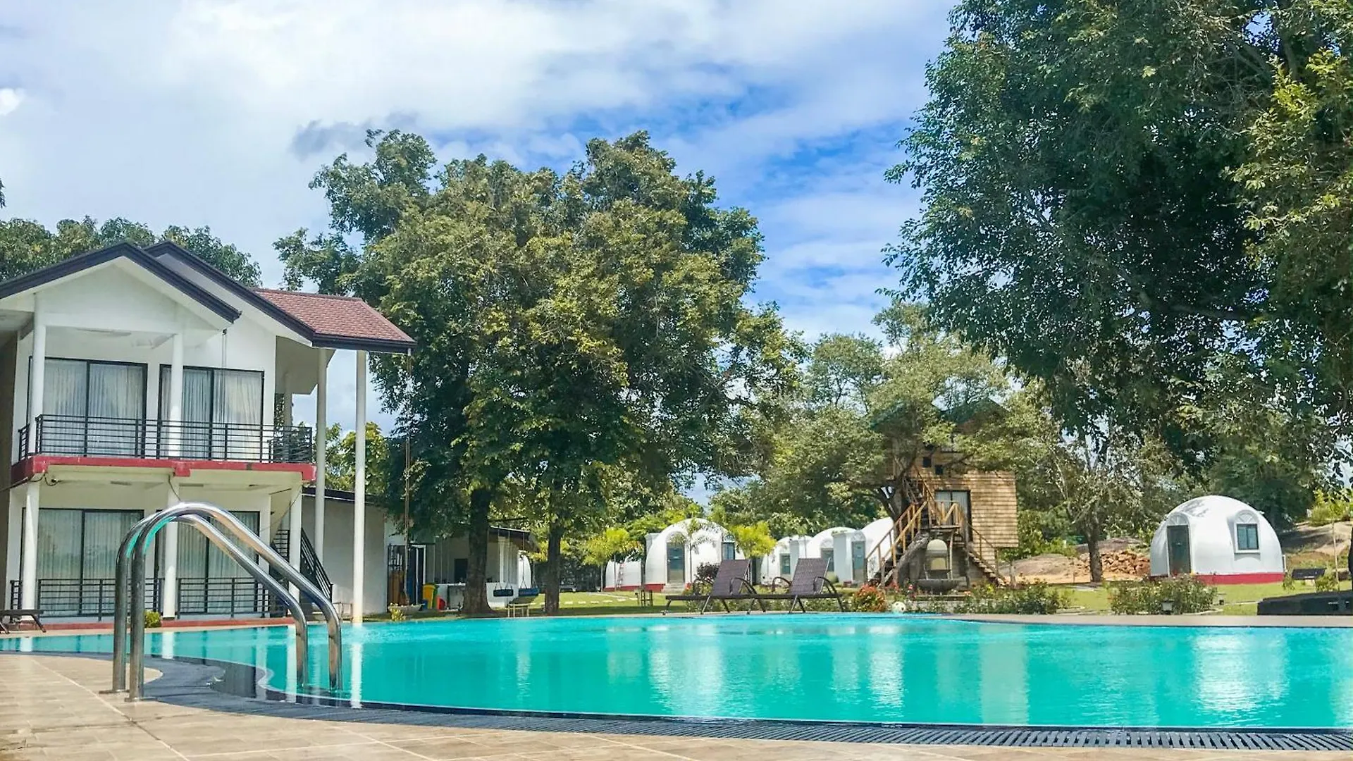 The Lion Kingdom Sigiriya Hotel